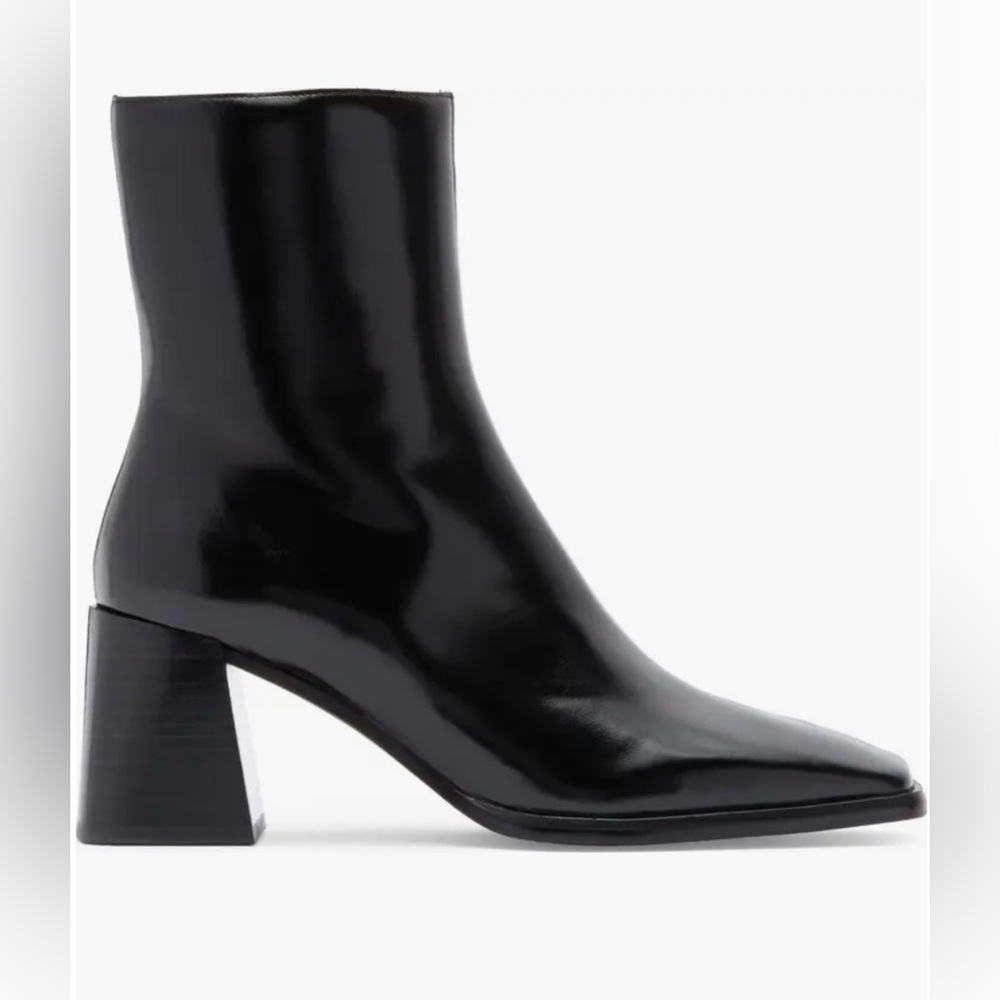 Jeffery Campbell ‘Sherpal Bootie’